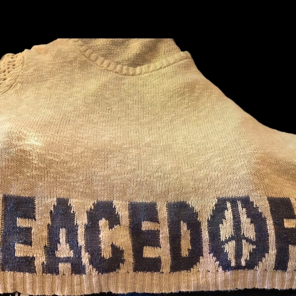 MINKPINK Y2K Cream PEACED OFF Sweater Size L - Picture 3 of 4